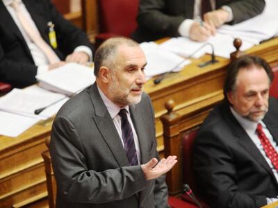 Γ. Πανάρετος: Δεν εξετάζεται η κατάργηση...