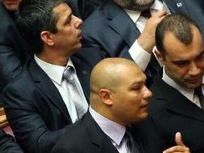 Στη φυλακή θα οδηγηθούν οι βουλευτές της...