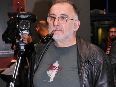 Θάνος Μικρούτσικος: «Ο Σάκης ήταν οικογέ...