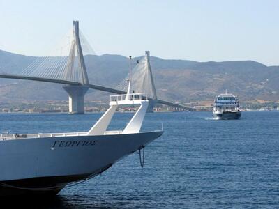 Δεμένα παραμένουν τα πλοία λόγω των ισχυρών μποφόρ