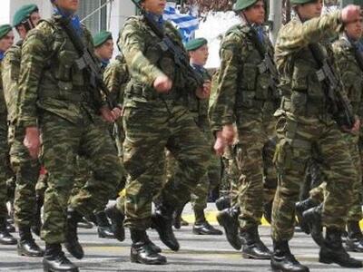 Το Συγκινητικό αντίο των Πεζοναυτών στου...