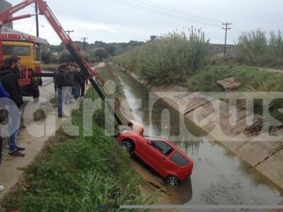 Πύργος: ΙΧ… "βούτηξε" σε αρδευ...