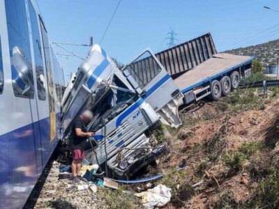 Αυλίδα: Πώς έγινε η σύγκρουση τρένου με ...