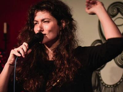 Μια Πατρινή στο Μέγαρο - "Aggeliki ...