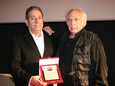 Τίμησαν το Νίκο Κούνδουρο