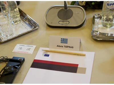 WSJ: Η ΕΕ πρότεινε 9μηνη παράταση του μνημονίου