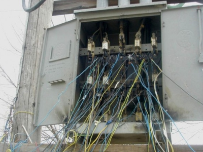 Αχαϊα: Πήγε να κλέψει καλώδια από υποστα...