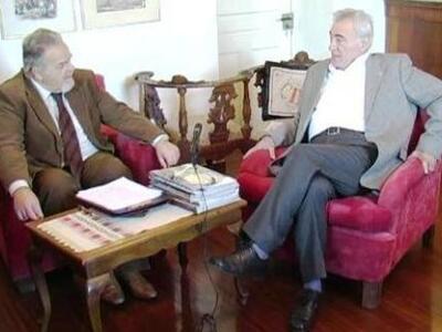 Ο Πρόεδρος του Συλλόγου Ελληνικών Χορών ...