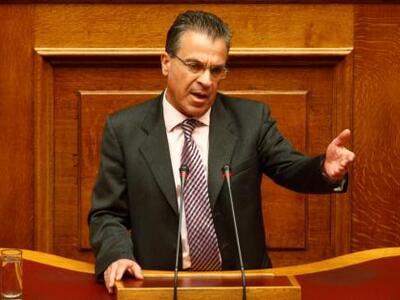 Ο Ντινόπουλος, ο Μιχελάκης και… η Δούρου