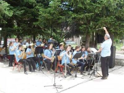 Καλάβρυτα: Πολιτιστικός Αύγουστος στα ορ...