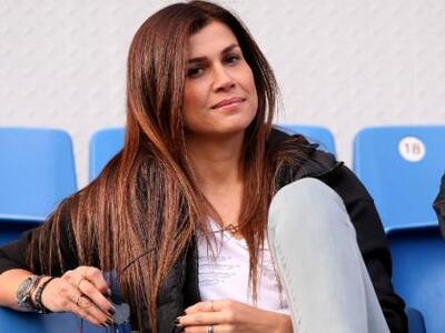 Στη Μύκονο ξεπερνά το χωρισμό της η Νεσχ...