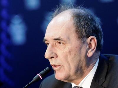 Σταθάκης: Ψήφος εμπιστοσύνης το ενδιαφέρ...