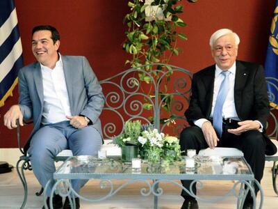 Ο Αλέξης Τσίπρας παρουσιάζει τις προτάσε...