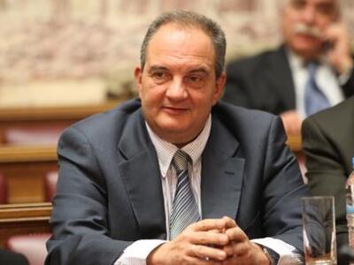 Καραμανλής: «Ούτε με σφαίρες» δεν επανέρ...