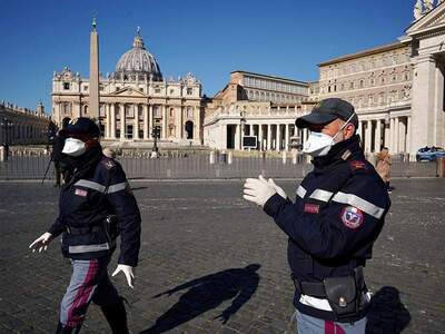 Ιταλία: Αντιδράσεις για το άνοιγμα των λ...