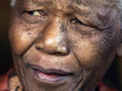 Ν. Αφρική: Στο νοσοκομείο εισήχθη εκ νέο...