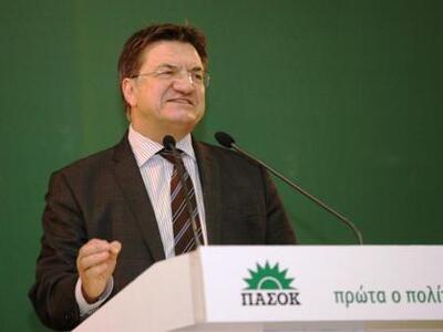 Αποχωρεί από την πολιτική και μεταναστεύ...