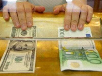 Ανεβαίνει το ευρώ μετά τη συμφωνία για την Κύπρο