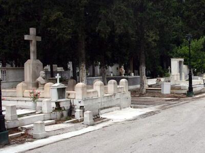 Πάτρα:Ούτε νεκροθάφτες δεν έχει ο Δήμος-...