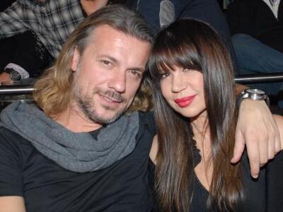 Η Χριστίνα Μαραγκόζη με τον σύζυγό της σ...