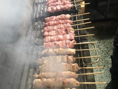 Πάτρα: Τσικνοπέμπτη στον «Στέλιο»! 