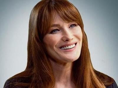 Η Ford προσέλαβε την Κάρλα Μπρούνι με στ...