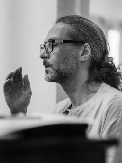 Ο πιανίστας Θοδωρής Τζοβανάκης.