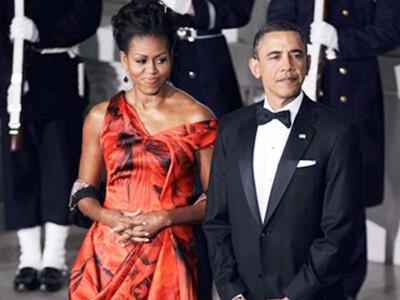 Ο Oscar de la Renta κρίνει το φόρεμα της...