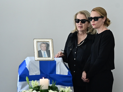 Σε κλίμα συγκίνησης το τελευταίο αντίο σ...