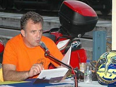 Πολύεδρο: Ο Πασχάλης Τσαρούχας και ο Μπί...