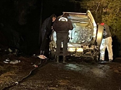 Λαμπάδιασε όχημα στο δάσος της Παραβόλας...