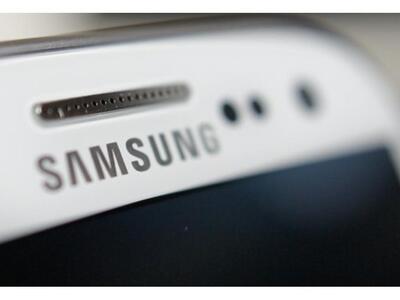 Samsung: Δωρίζει 3,000 Galaxy smartphone...