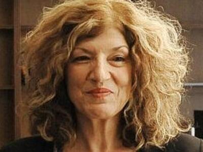 Σία Αναγνωστοπούλου: Στοίχημα η χειραφέτ...