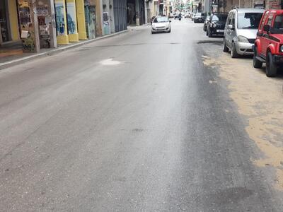 ΠΡΟΣΟΧΗ στην ολισθηρότητα του δρόμου, στ...