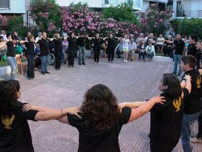 Φάρος Ποντίων Πατρών: Με γλέντι και θεατ...