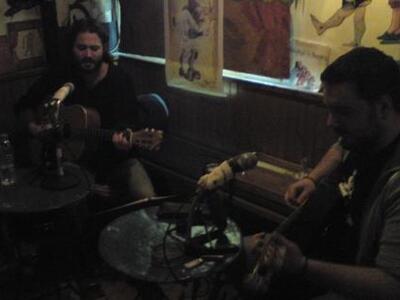 Πάτρα - Ρεμπέτικα της κιθάρας με τους Μπ...