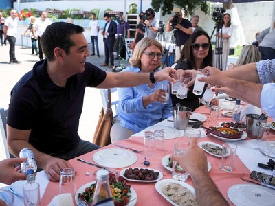 Χαλαρός για ουζάκι με δημοσιογράφους ο Α...