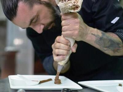 Στο δυναμικό του Ι.ΙΕΚ  ΒΕΡΓΗ ο Γιώργος ...