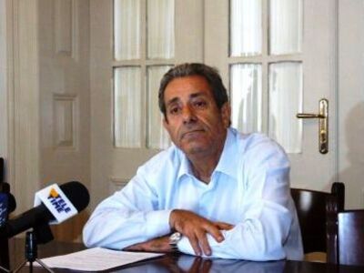 Δριμεία επίθεση του Δήμου στο Νομαρχιακό...