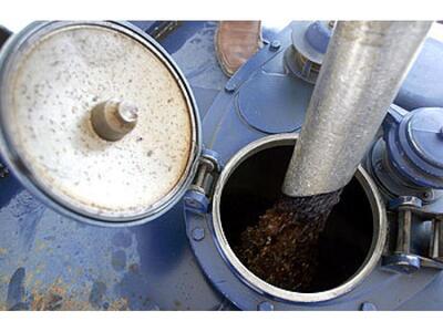 Σε επίπεδα ρεκόρ παραμένει η τιμή του πε...