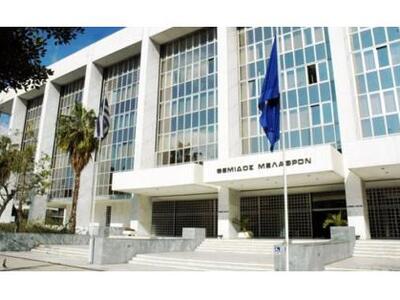 Ανοίγουν στόματα: «Καίει» τη Χρυσή Αυγή ...