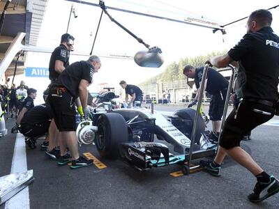 Φόρμουλα 1: Κυρίαρχος ο Ρόσμπεργκ στα ελ...