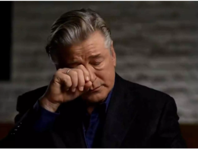 Άλεκ Μπάλντουιν: Κατηγορείται επίσημα γι...