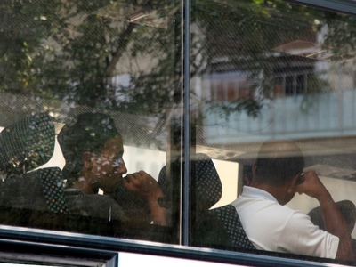 Δεκάδες μετανάστες, ανάμεσα τους και παι...