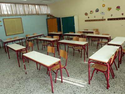 Tι λέει το	υπουργείο Παιδείας για τον θά...