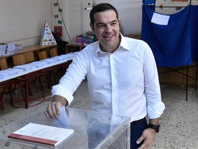 Αλέξης Τσίπρας: Να μην ανακοπεί η πορεία...