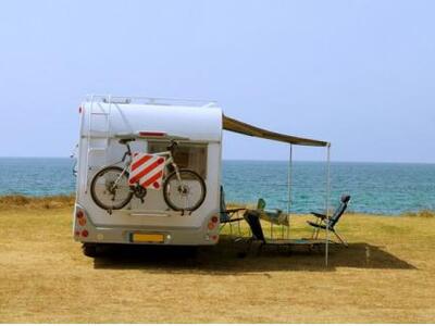 Διέρρηξαν πάλι τροχόσπιτο στα Λουτρά Κυλλήνης