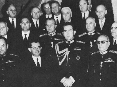 H ορκωμοσία της κυβέρνησης Κωνσταντίνου ...