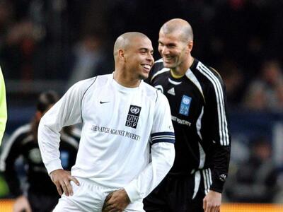 Θρύλος εναντίον ..παγκόσμιων θρύλων κατά...