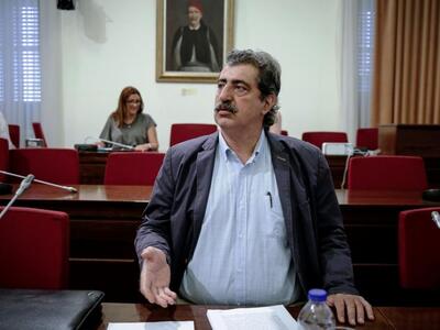 Σκληρή απάντηση Πολάκη σε Πουλή για τη φ...
